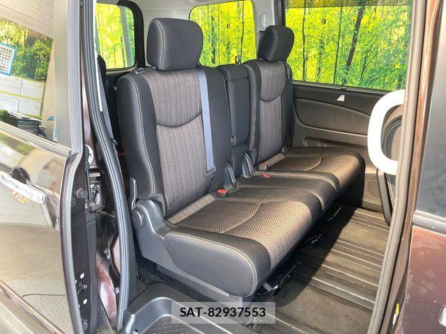 Nissan SERENA 2016-02 8101840-8