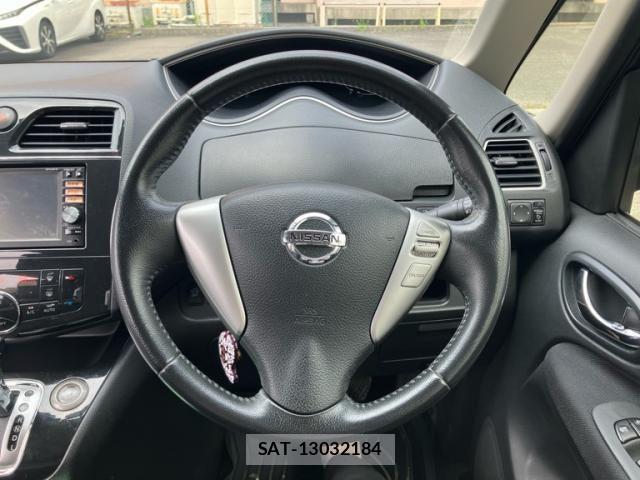 Nissan SERENA 2013-08 8101857-12