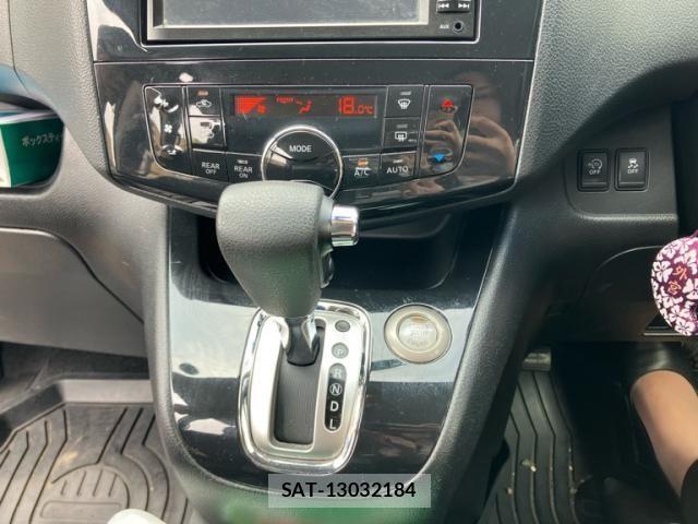 Nissan SERENA 2013-08 8101857-15
