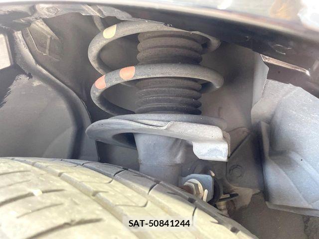 Nissan SERENA 2017-06 8101818-19
