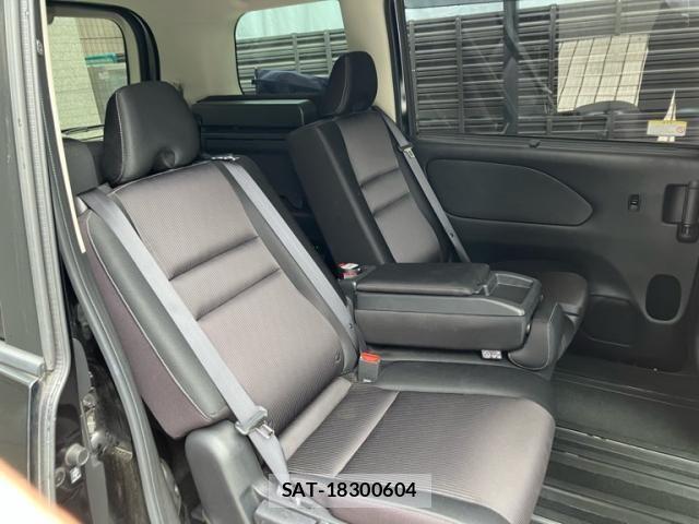 Nissan SERENA 2017-01 8101846-13