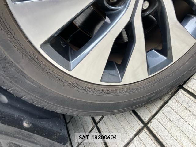 Nissan SERENA 2017-01 8101846-6
