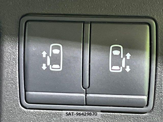 Nissan SERENA 2013-03 8101847-5