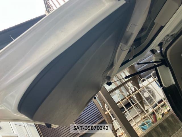 Nissan SERENA 2017-12 8132321-14