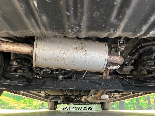 Nissan SERENA 2016-09 8132308-19
