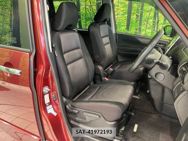 Nissan SERENA 2016-09 8132308-7