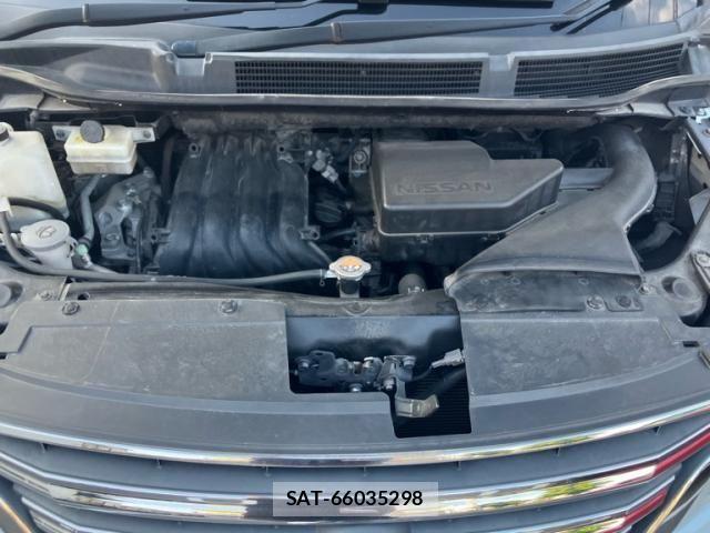 Nissan SERENA 2015-11 8132323-12