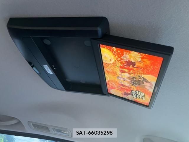 Nissan SERENA 2015-11 8132323-23