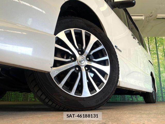 Nissan SERENA 2014-01 8132322-15