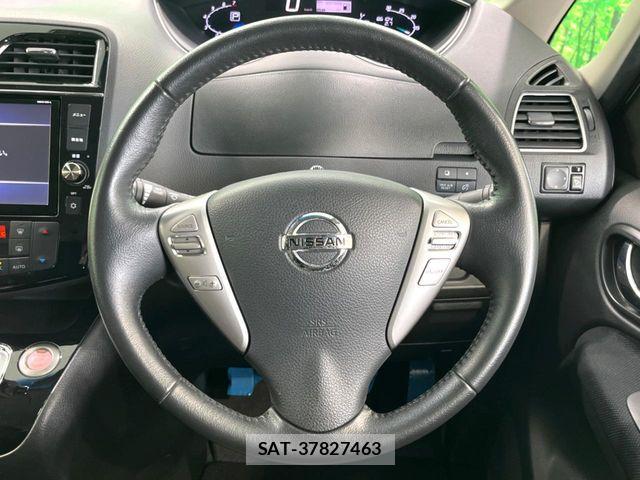 Nissan SERENA 2016-01 8132320-13