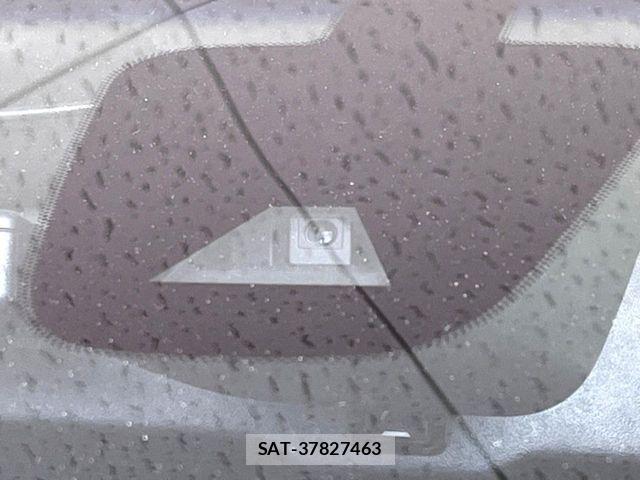 Nissan SERENA 2016-01 8132320-8