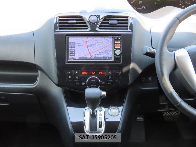Nissan SERENA 2013-09 8132337-11