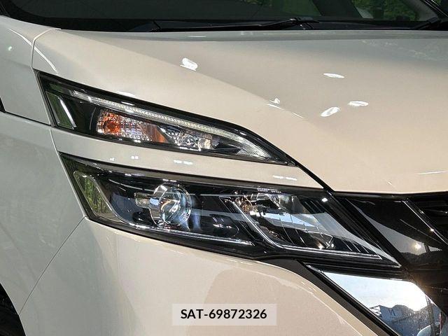 Nissan SERENA 2018-11 8132315-13