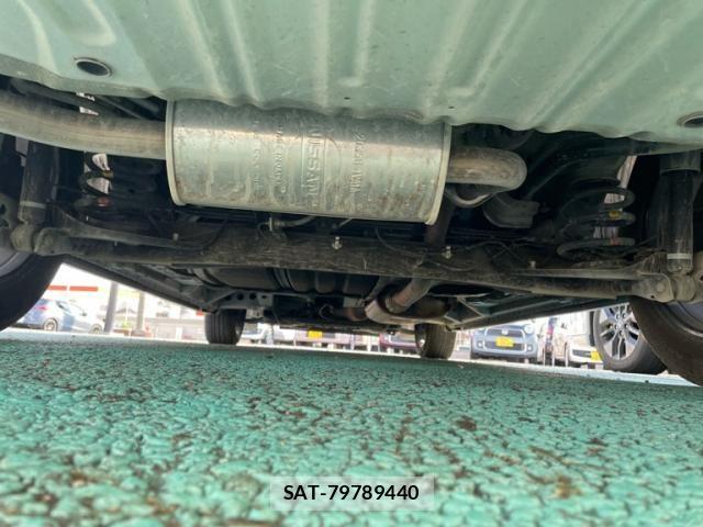Nissan SERENA 2016-04 8132330-10