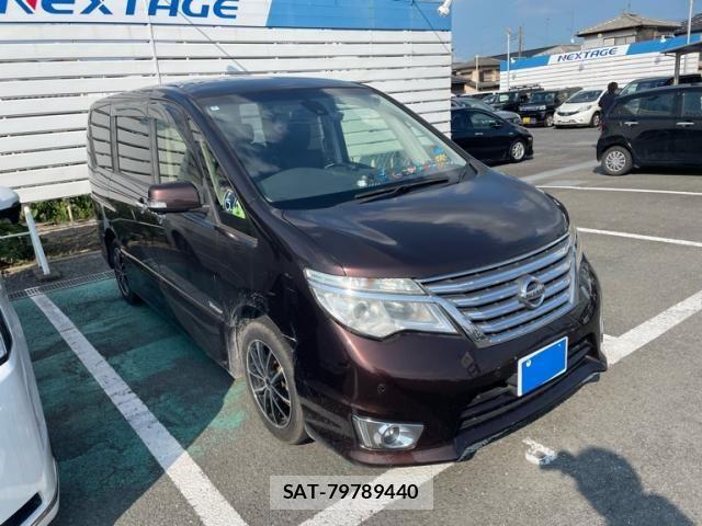 Nissan SERENA 2016-04 8132330-1