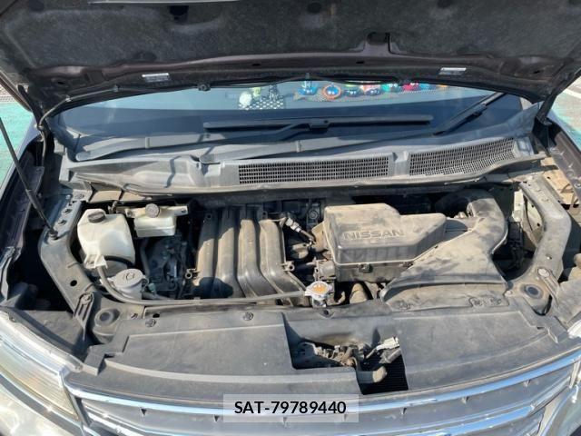 Nissan SERENA 2016-04 8132330-24