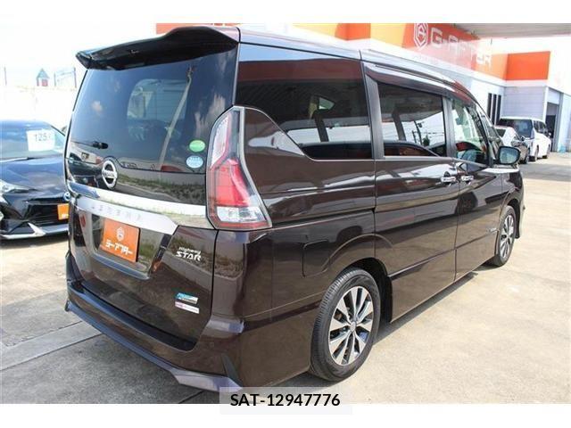 Nissan SERENA 2017-03 8132306-12