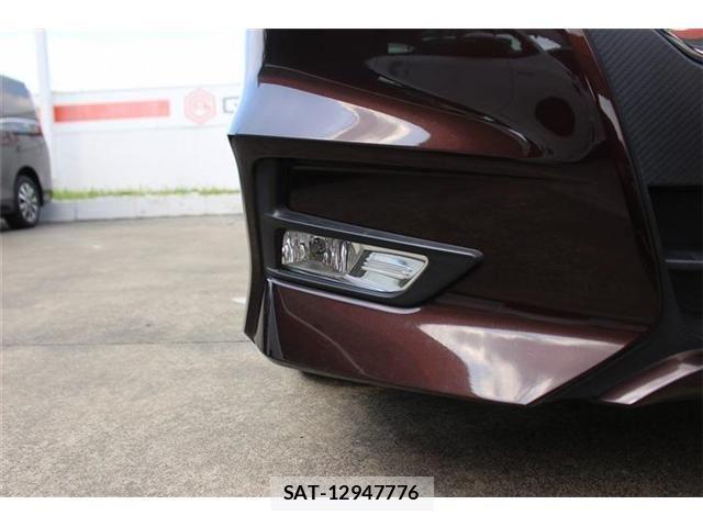 Nissan SERENA 2017-03 8132306-17