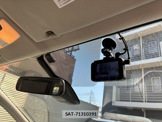Nissan SERENA 2019-07 8132305-19