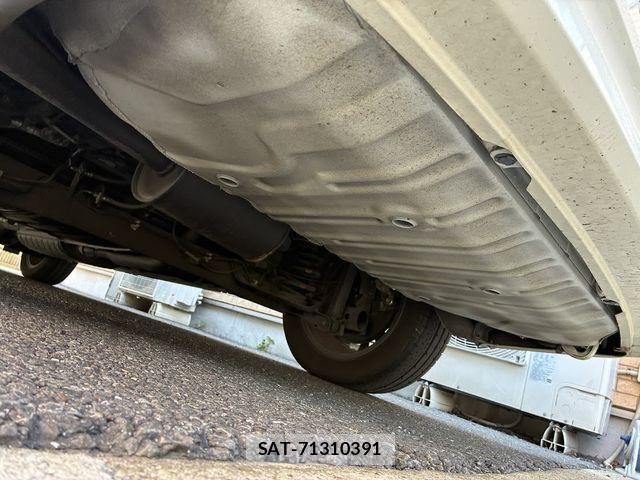 Nissan SERENA 2019-07 8132305-24