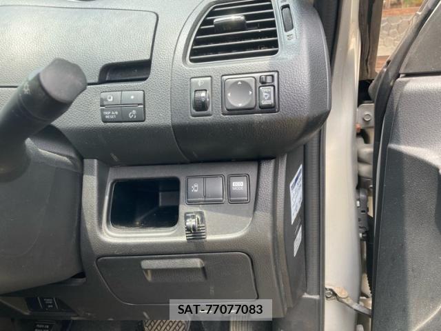 Nissan SERENA 2013-06 8132338-14