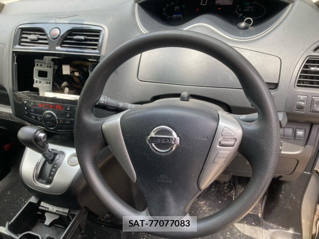 Nissan SERENA 2013-06 8132338-15