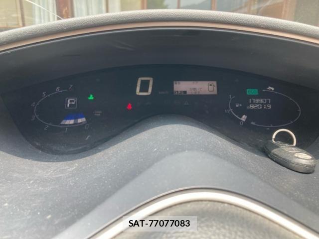 Nissan SERENA 2013-06 8132338-17