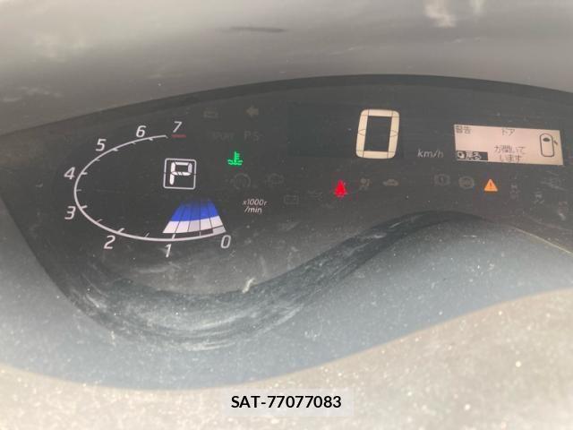 Nissan SERENA 2013-06 8132338-19