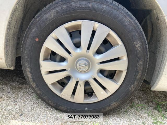 Nissan SERENA 2013-06 8132338-5