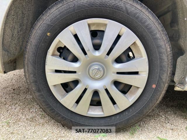 Nissan SERENA 2013-06 8132338-7