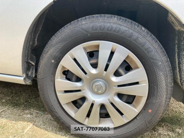 Nissan SERENA 2013-06 8132338-8