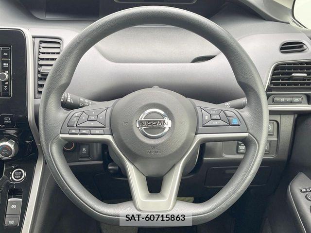 Nissan SERENA 2017-08 8132319-10