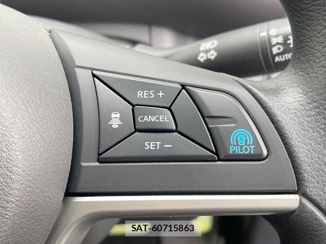 Nissan SERENA 2017-08 8132319-6