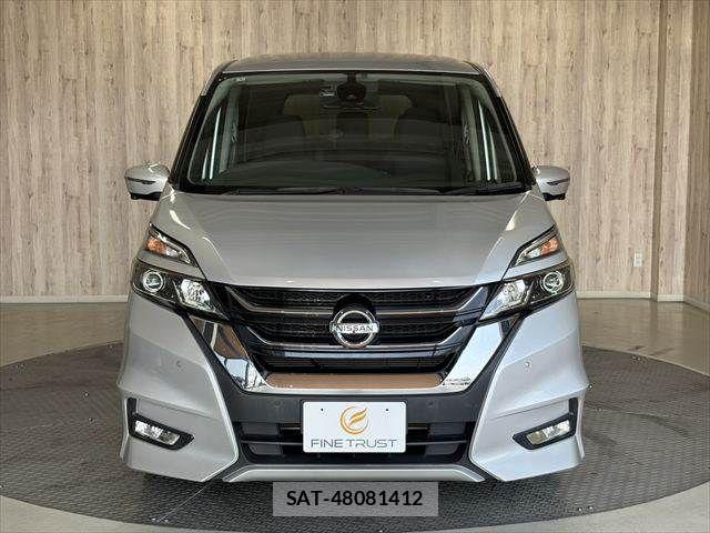 Nissan SERENA 2018-01 8132318-17