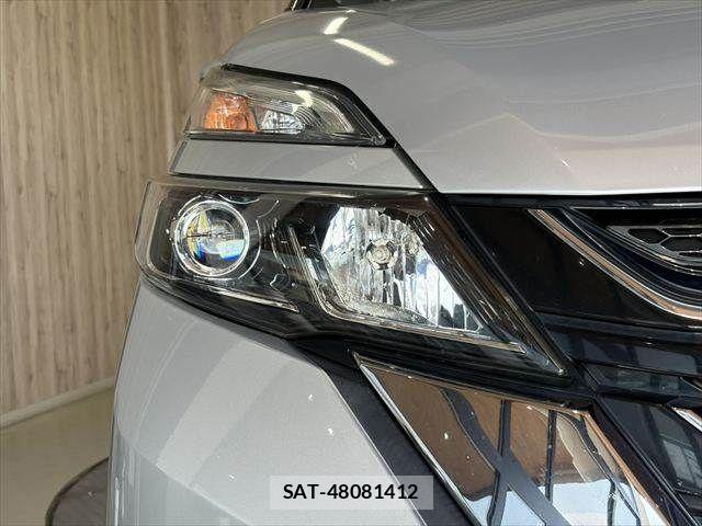 Nissan SERENA 2018-01 8132318-26