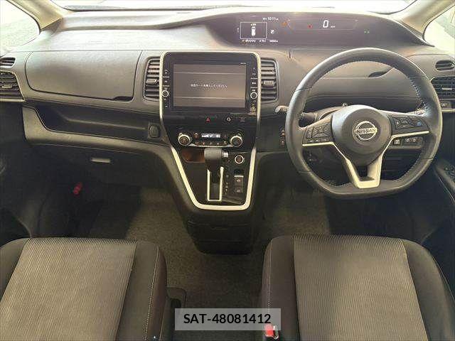 Nissan SERENA 2018-01 8132318-2