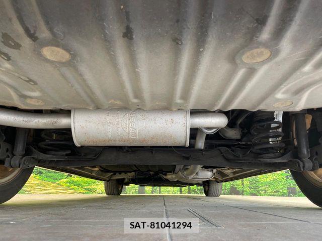 Nissan SERENA 2013-07 8146674-18