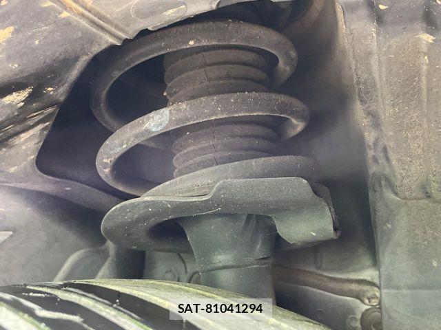 Nissan SERENA 2013-07 8146674-19