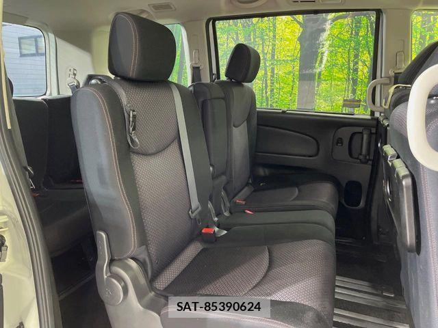 Nissan SERENA 2013-09 8210135-9