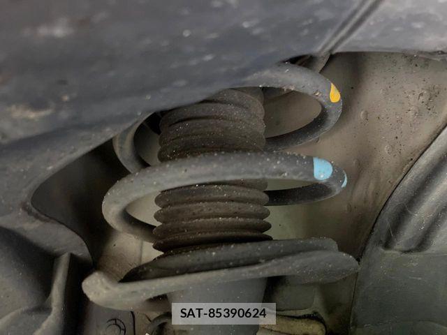 Nissan SERENA 2013-09 8210135-19