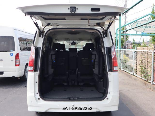 Nissan SERENA 2021-02 8210105-10
