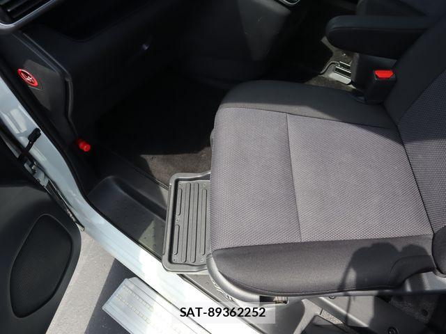 Nissan SERENA 2021-02 8210105-3