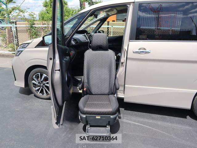 Nissan SERENA 2021-02 8210103-4