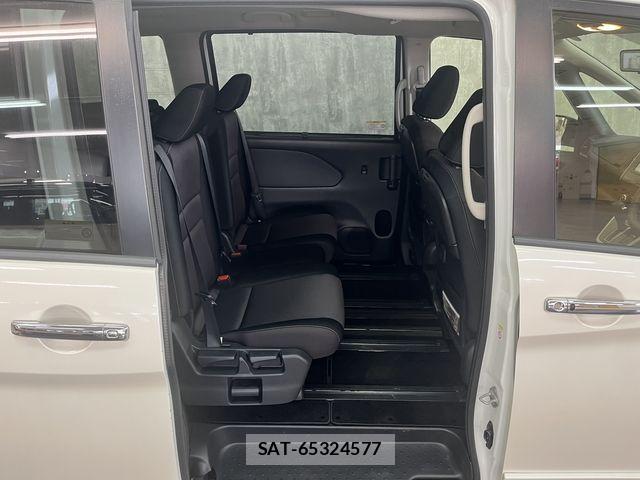 Nissan SERENA 2019-04 8210113-9