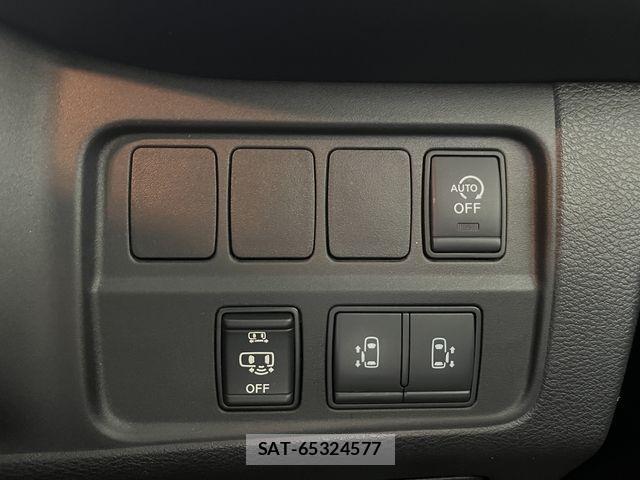 Nissan SERENA 2019-04 8210113-17