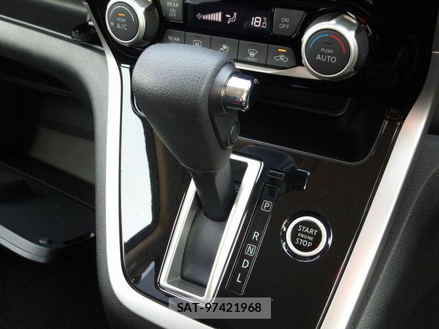 Nissan SERENA 2019-08 8210119-13