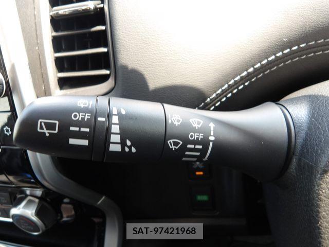 Nissan SERENA 2019-08 8210119-16