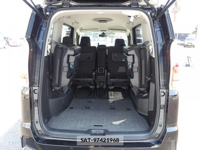 Nissan SERENA 2019-08 8210119-23