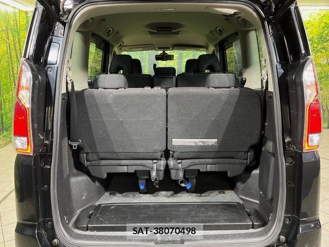 Nissan SERENA 2016-10 8210128-10