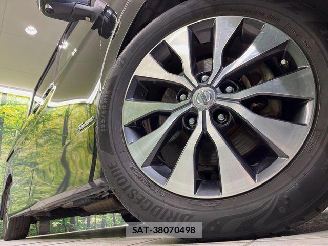 Nissan SERENA 2016-10 8210128-13